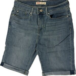 Signature by Levi Strauss Blue Denim Bermuda Shorts size 6 / 28. EUC